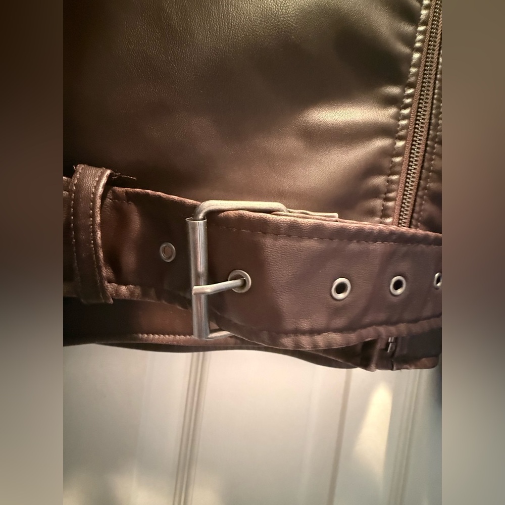 Brown Leather Jacket - Picture 4 of 7